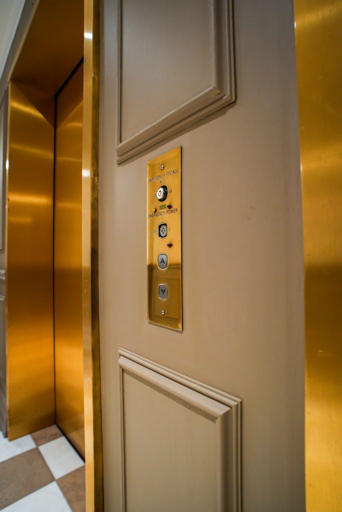 PHOTO-10